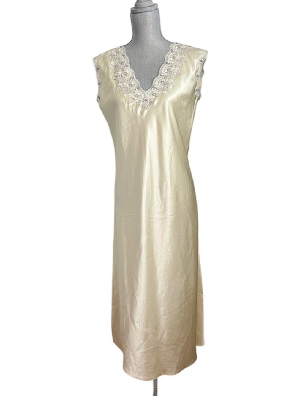 Vintage Romantic Oscar De Renta Butter Yellow Satin Nightgown